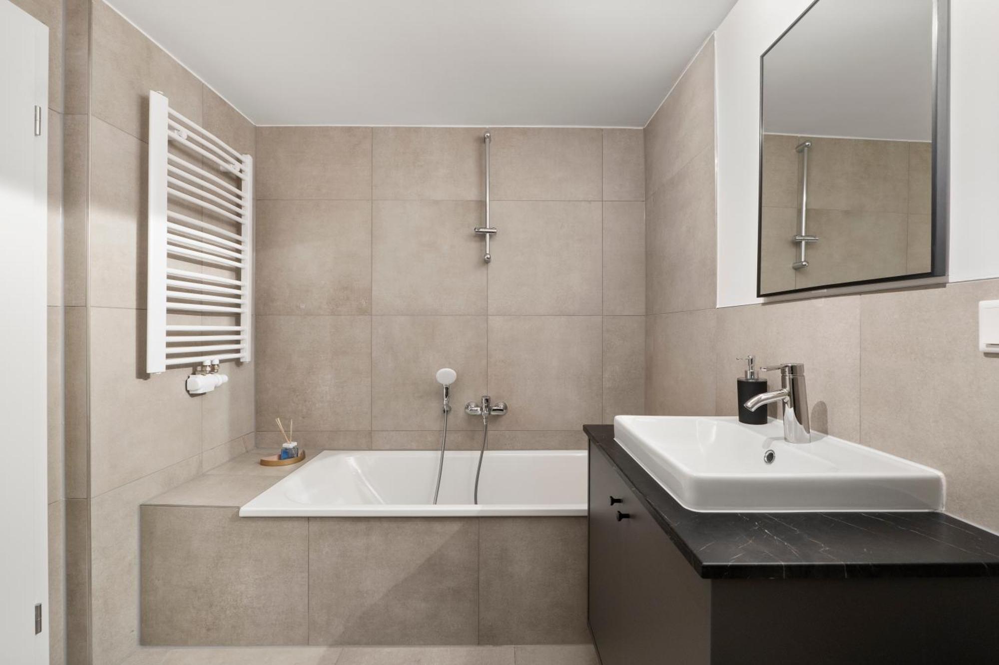 *Top* Moderne Wohnung - Naehe Koeln: Dom, Messe, Flughafen, Lanxess-Arena Μπέργκις Γκλάντμπαχ Εξωτερικό φωτογραφία