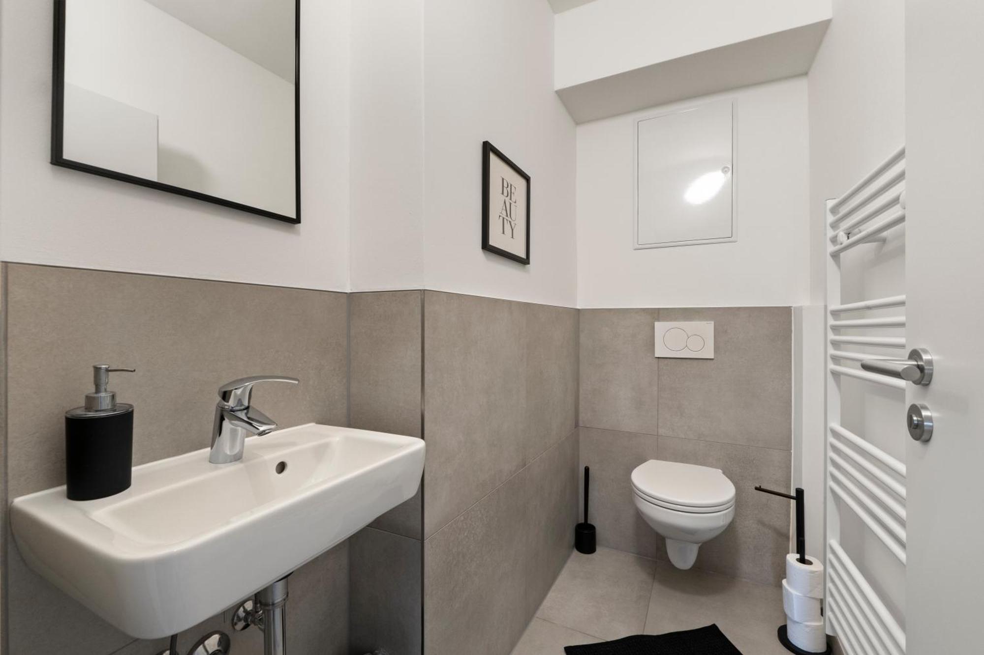 *Top* Moderne Wohnung - Naehe Koeln: Dom, Messe, Flughafen, Lanxess-Arena Μπέργκις Γκλάντμπαχ Εξωτερικό φωτογραφία