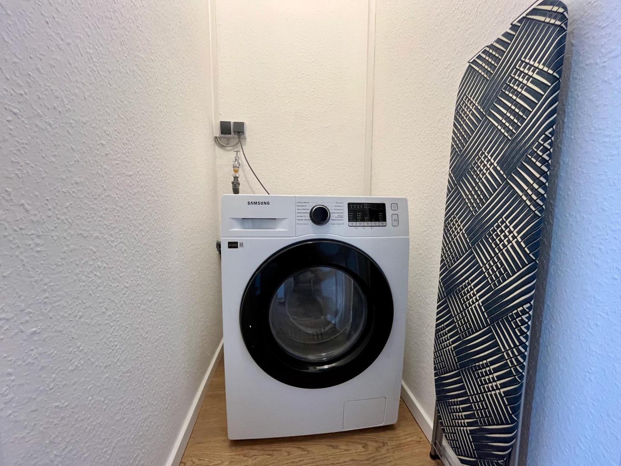 *Top* Moderne Wohnung - Naehe Koeln: Dom, Messe, Flughafen, Lanxess-Arena Μπέργκις Γκλάντμπαχ Εξωτερικό φωτογραφία